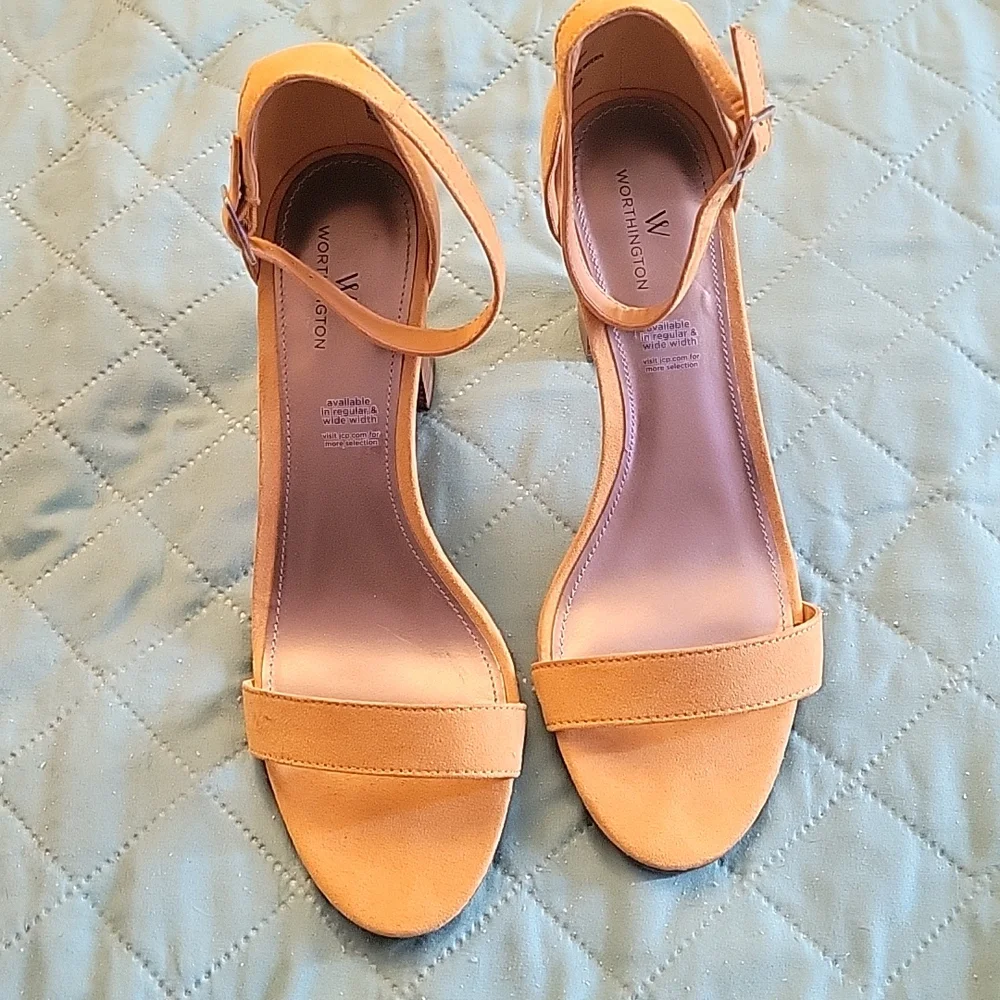 Worthington Mustard Yellow Chunky Heels Size 10 - Picture 2 of 6